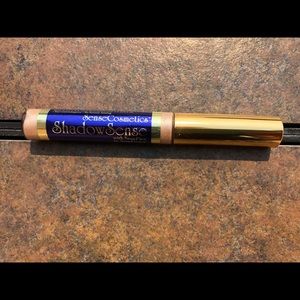 Shadow Sense Sandstone Pearl Shimmer